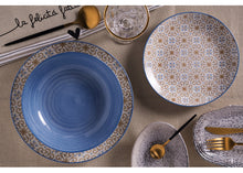 Ngarko imazhin në galeri Set 18 Pjata Porcelani
