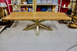 Tavoline Ngrënie Druri Dizajn Modern Strukture Gold